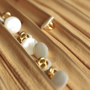 bouton janis rond blanc