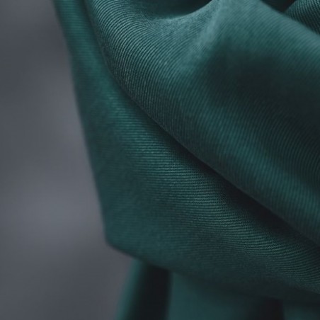 smooth drape twill emerald - meetmilk