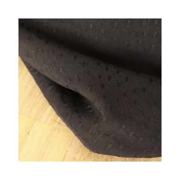 tissu viscose plumetis noir