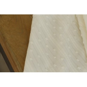 tissu brodé écru rayures et plumetis