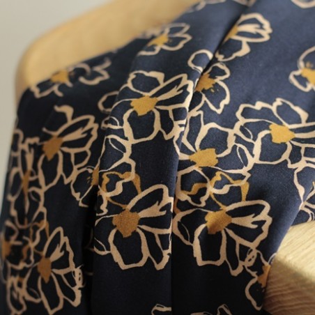 Tissu Jolis Tissus Originaux Au Metre Mercerie Un Chat Sur Un Fil