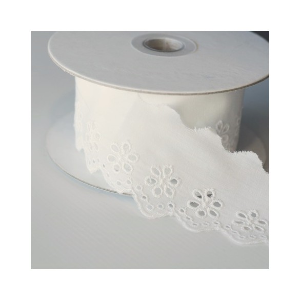 galon de broderie anglaise - blanc