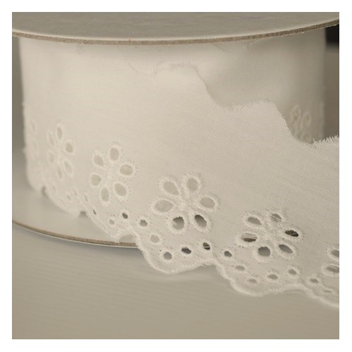 Galon broderie anglaise fleurs 50 mm - écru Galon broderie anglaise fleurs 50 mm - écru