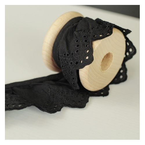 Broderie anglaise froncée 50 mm- Noir Broderie anglaise froncée 50 mm- Noir