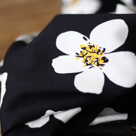 satin de coton fleurs imprimées - noir