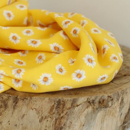 tissu viscose à fleurs jaune pâquerette - un chat sur un fil