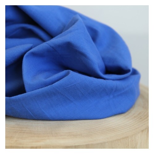 voile de coton bleu - un chat sur un fil