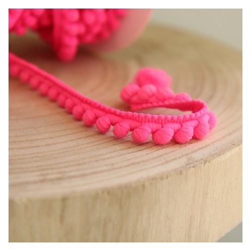 galon pompons rose fluo - un chat sur un fil galon pompons rose fluo - un chat sur un fil