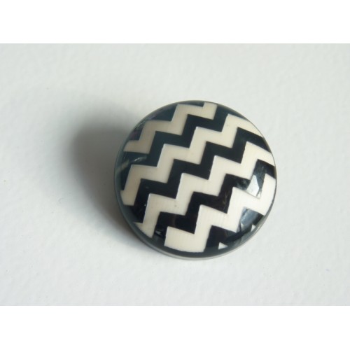Bouton noir et blanc chevrons Bouton noir et blanc chevrons