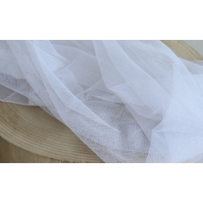 tissu en tulle - blanc