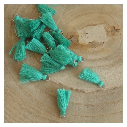 pompon vert - diy pompon vert - diy