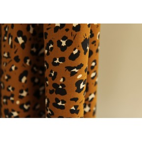 viscose chaude pour l'hiver - un chat sur un fil