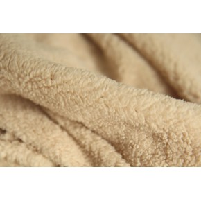 fausse fourrure beige clair