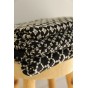 tissu brodé Elody - un chat sur un fil