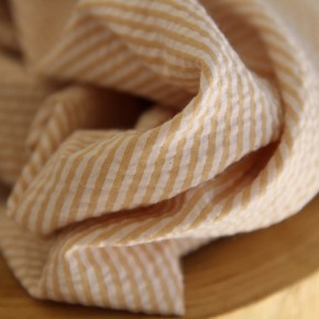 tissu seersucker beige et blanc
