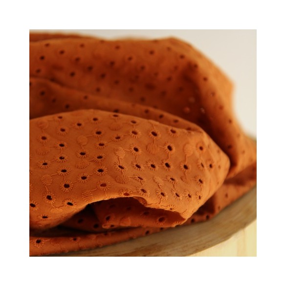 Broderie anglaise - Ambroisine caramel