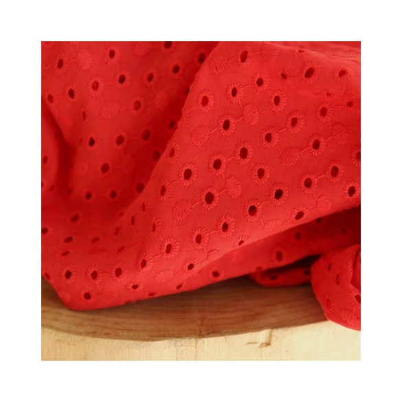tissu broderie anglaise - ambroisine rouge