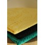 broderie anglaise jaune - un chat sur un fil
