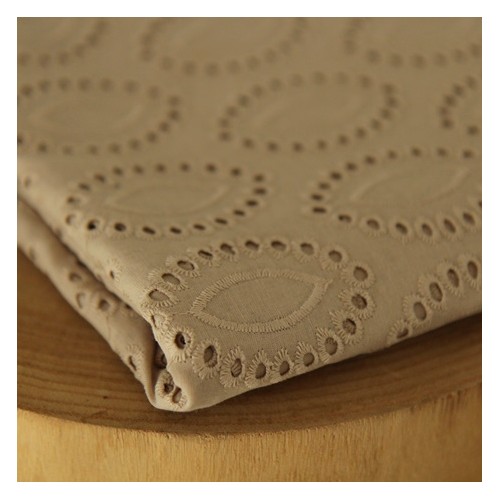 broderie anglaise - quiterie beige broderie anglaise - quiterie beige