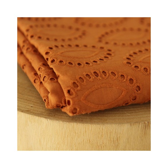 Broderie anglaise - Quiterie caramel