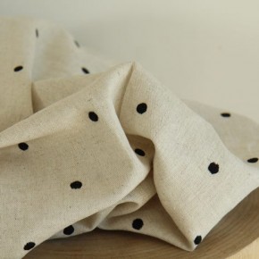 tissu lin et viscose brodé - pois noirs