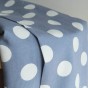 viscose à pois bleu ciel et blanc - un chat sur un fil