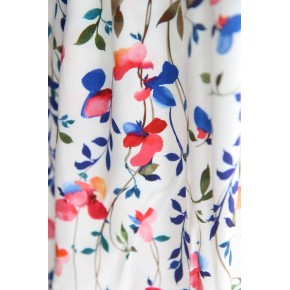 belle viscose opaque fluide - un chat sur un fil