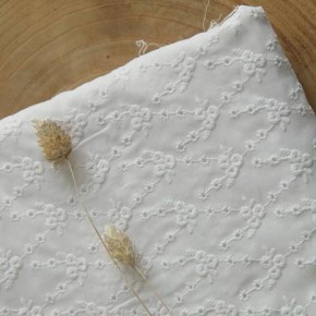 tissu broderie coton - émilienne