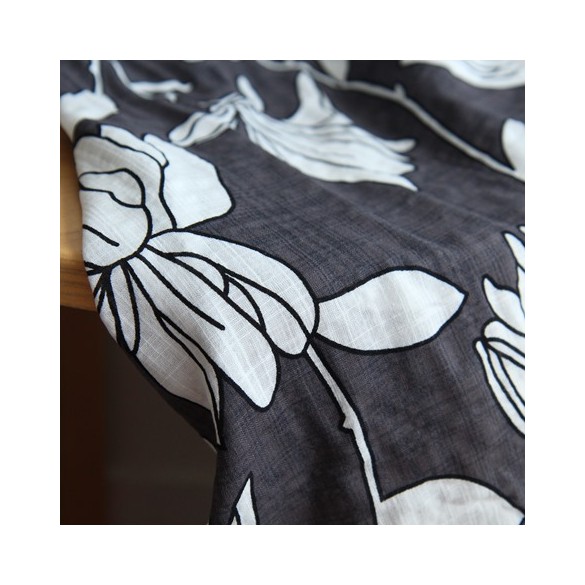 tissu coton et viscose - fleurs gris et écru