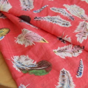 coton et viscose imprimé plumes