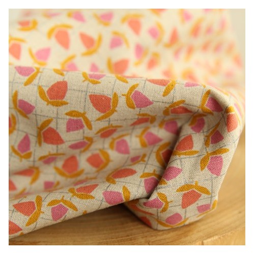 TISSU fleurs - un chat sur un fil TISSU fleurs - un chat sur un fil