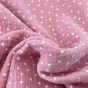 tissu en double gaze rose clair et pois blancs - un chat sur un fil