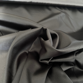 doublure satin noir - un chat sur un fil