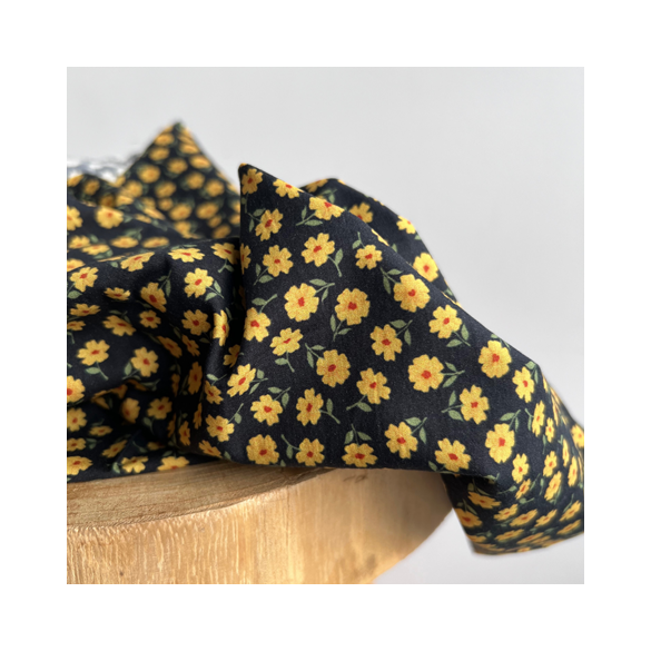 popeline coton fleurs jaune fond marine