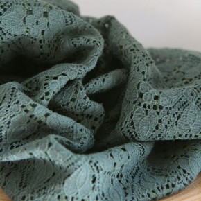 dentelle vert foncé