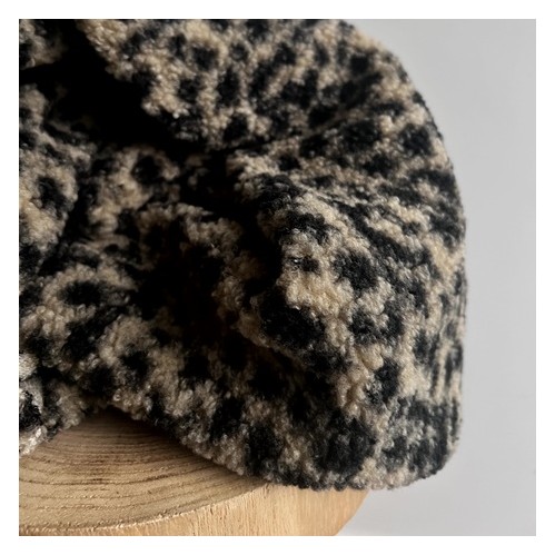 tissu sherpa maille bouclette - léopard tissu sherpa maille bouclette - léopard