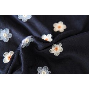 tissu velours milleraies marine brodé de fleurs