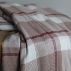 jolie viscose carreaux - un chat sur un fil