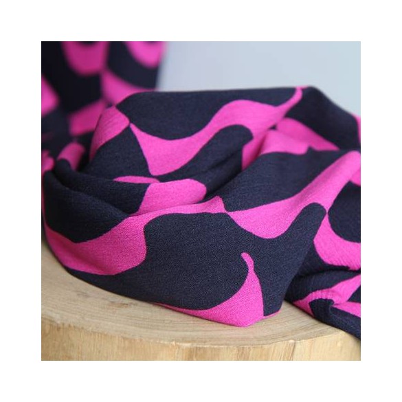 tissu crépon de viscose rose - un chat sur un fil