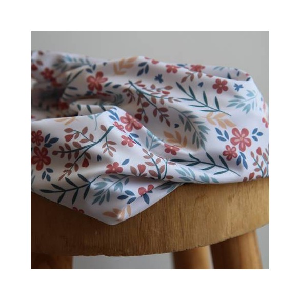 tissu maillot - un chat sur un fil