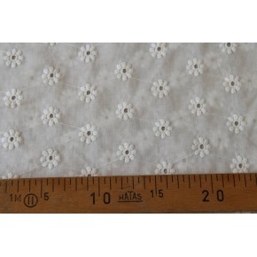 tissu en coton brodé - blanc cassé