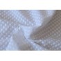 tissu en coton brodé blanc - un chat sur un fil
