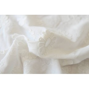tissu en coton brodé - blanc cassé