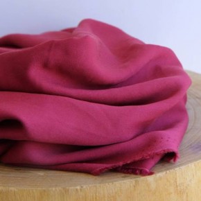 Twill de viscose framboise - un chat sur un fil