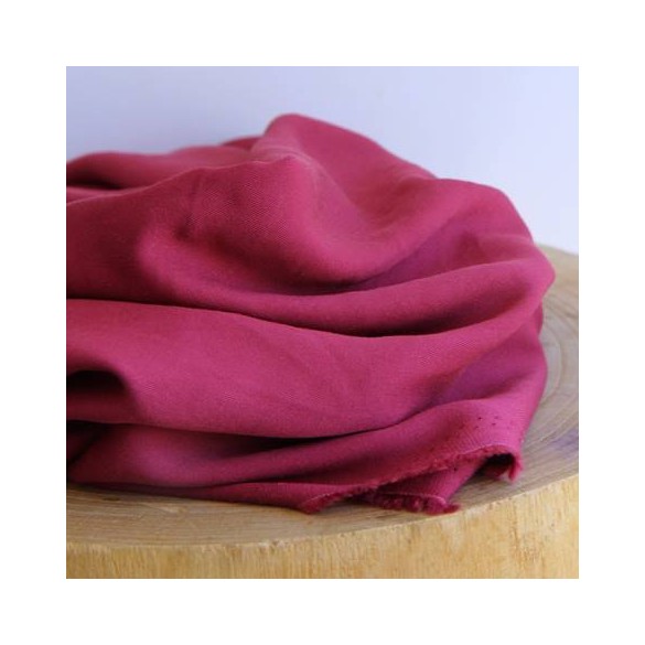 Twill de viscose framboise - un chat sur un fil