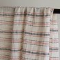 tissu en gaze de coton rayures - un chat sur un fil
