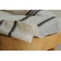 jacquard upcyclé - un chat sur un fil