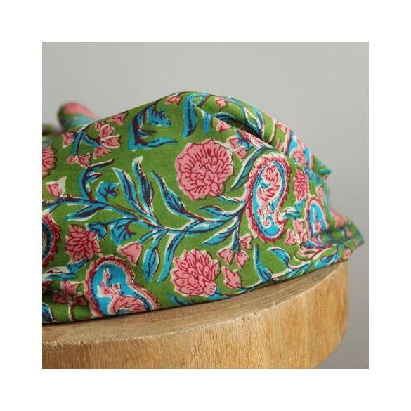 voile de coton fleuri - un chat sur un fil