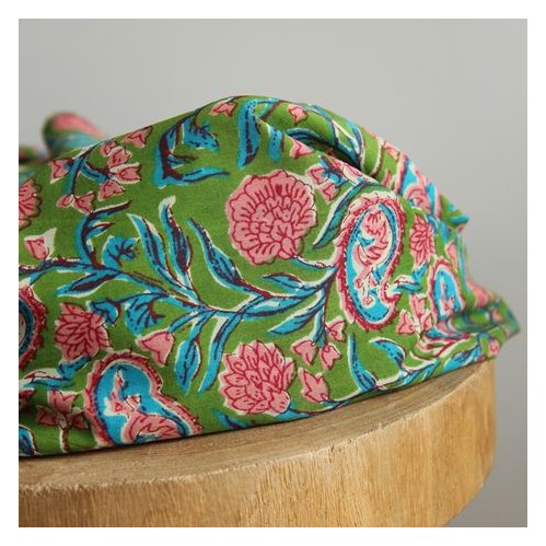 voile de coton fleuri - un chat sur un fil