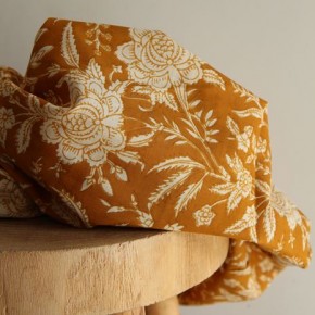 tissu indien - un chat sur fil